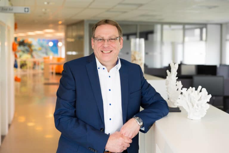 Don Kaspers (D-rt Groep): ‘diepe buiging en applaus’