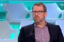 Reuver benadrukt bij Radar het belang van corona-voucher