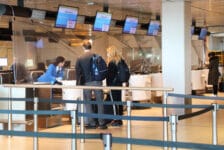 Schiphol: vliegverkeer krabbelt langzaam op