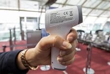 Air France gaat temperatuur passagiers meten