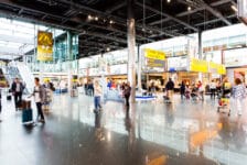 Reizigers bekronen Schiphol tot beste luchthaven in West-Europa