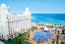 RIU start zomerseizoen met opening 54 hotels