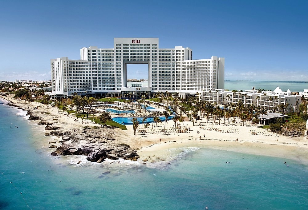 Riu heropent hotels back to Riu' (video) TravMagazine