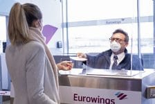 Nieuwe service Eurowings: bagage al avond voor vertrek inchecken