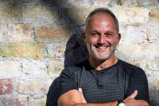 Dave Kroet aan de slag bij de Vakantiebeurs