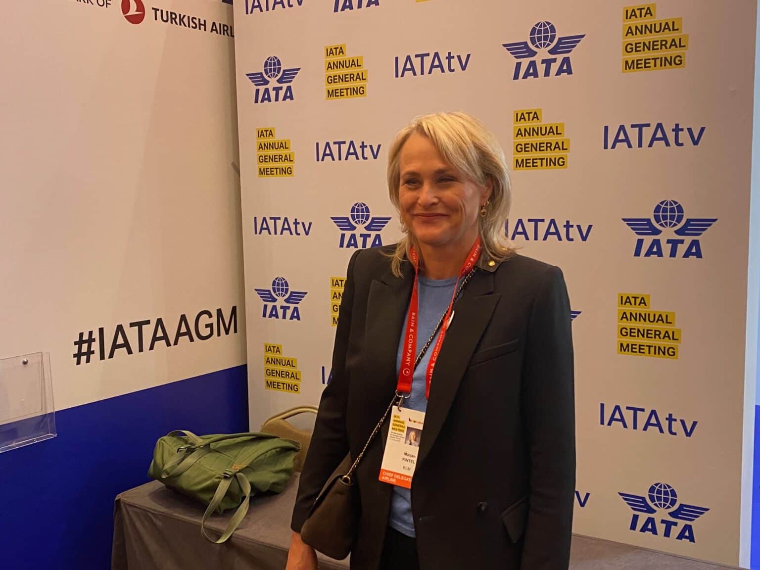 KLM CEO Rintel heeft vertrouwen in de zomer en reageert op Corendon ...