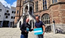 Rob en Bram staan op nummer 1 bij Sunny Cars