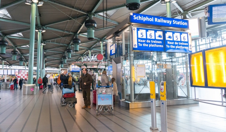 ANVR: concerns about train traffic at Schiphol during the May and summer holidays
