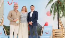 TUI and CPNB launch ‘Summer Reading’ campaign; with free book